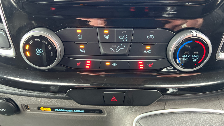 Ford Transit Custom 300 L1 Diesel Fwd 2.0 EcoBlue 130ps Low Roof Limited Van